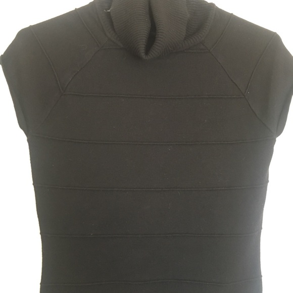 Short sleeve sweater - Picture 2 of 3